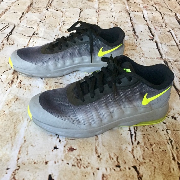 Nike Other - Like New: Nike Air Max Invigor Boys Size 3Y